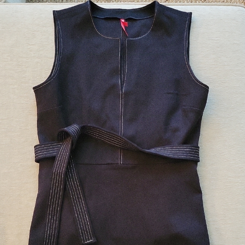 SPANX Black Perfect Tie Sleeveless Waist Top With Tie Vneck Size Large - Picture 7 of 8